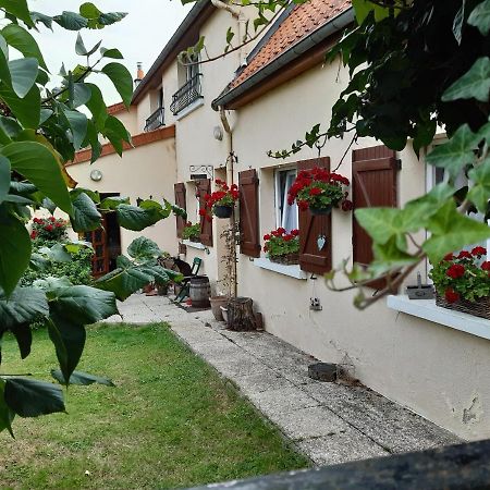 Les Alouettes B&B Hardecourt-aux-Bois Exterior foto